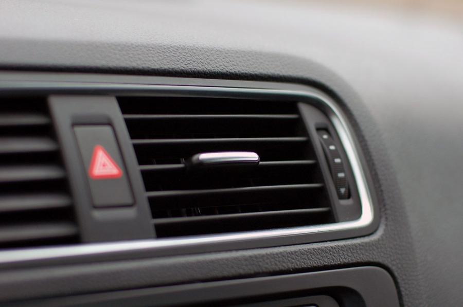  Volkswagen Jetta 2011 года  (фото 42 из 139)